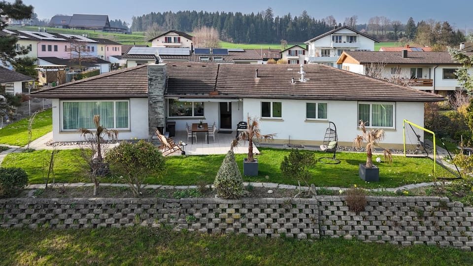Property building, Garden view