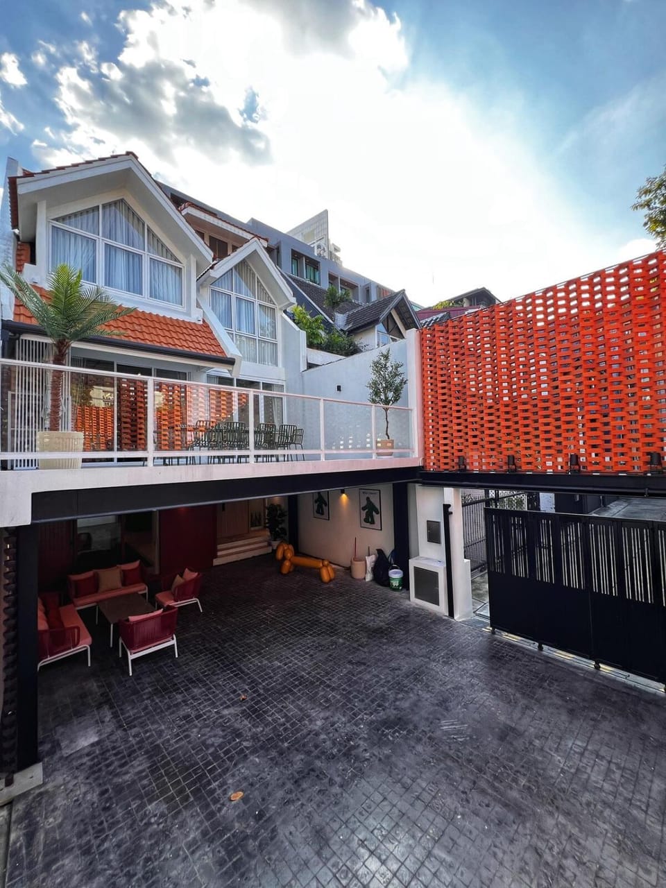 曼谷市中心素坤逸现代北欧风5卧独栋别墅 Villa in Bangkok