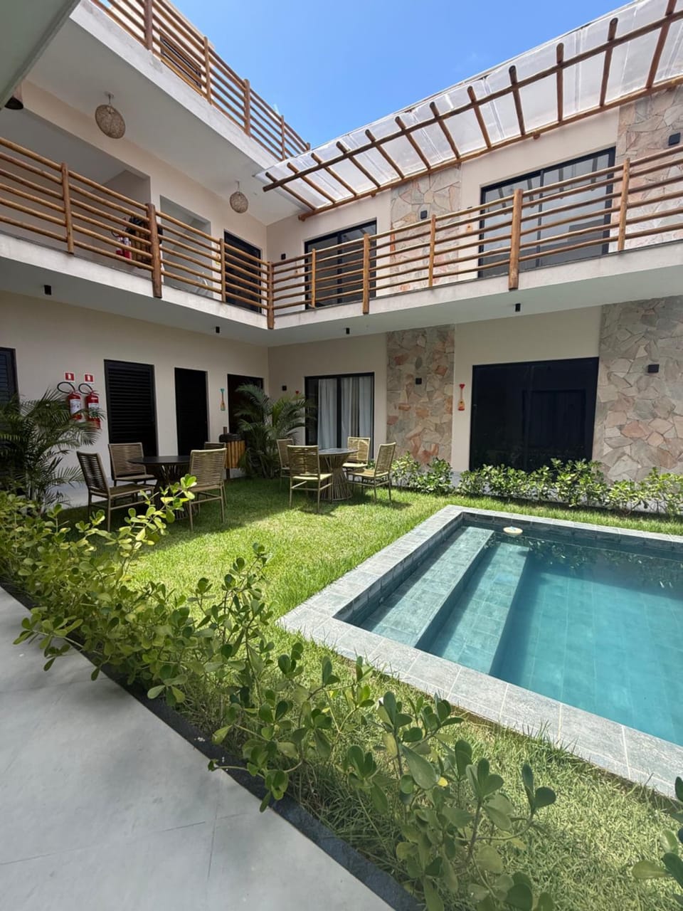 Property building, Day, Garden, Garden, Garden view, Pool view, Swimming pool, Swimming pool