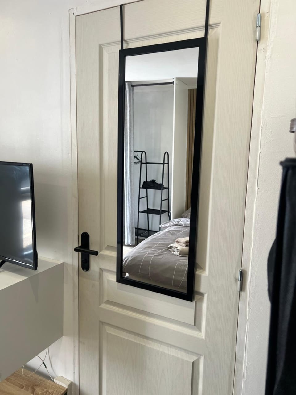 Charmant Studio Mantes-La-Jolie Apartment in Île-de-France