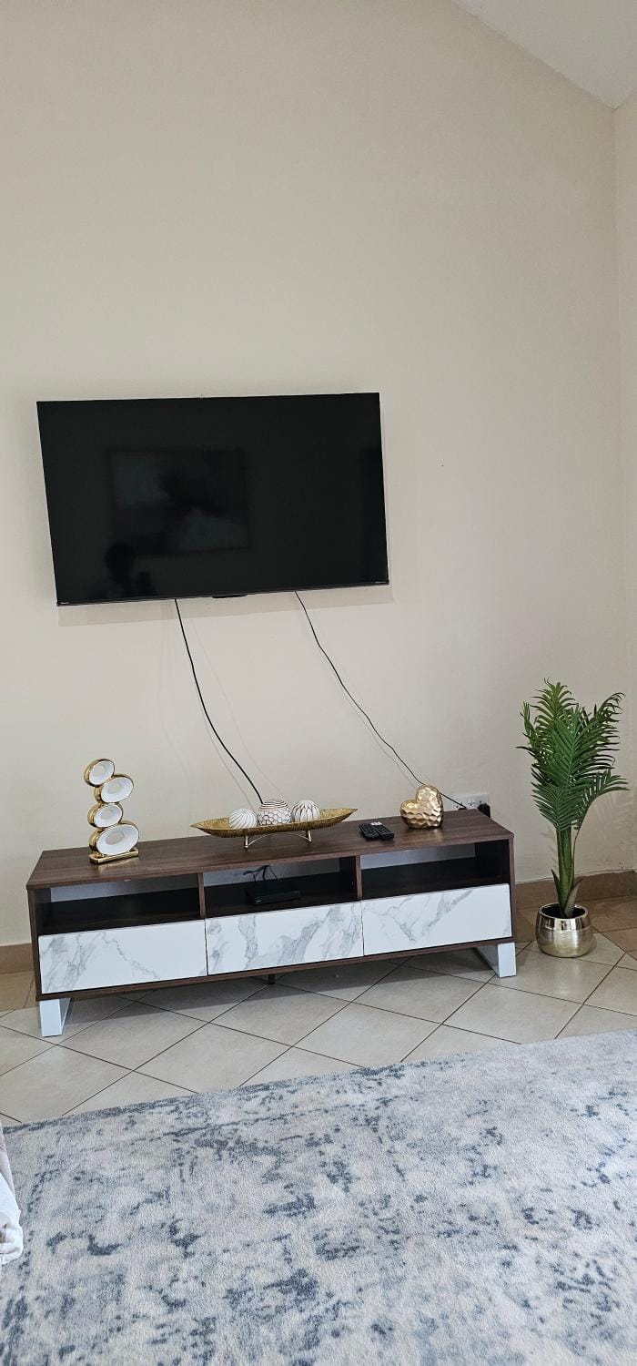 Foxhaven 3 Bed Standalone house with Solar Starlink Garden House in Lusaka