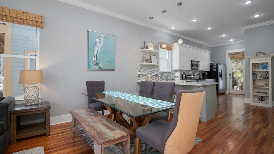 Experience luxury at Doctor House in Seacrest