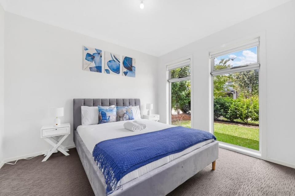 Peaceful Schofields 5BR Near Station Garage House in Sydney