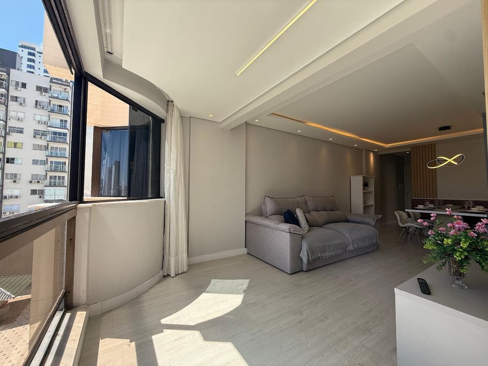 View (from property/room), Balcony/Terrace, Living room, Seating area