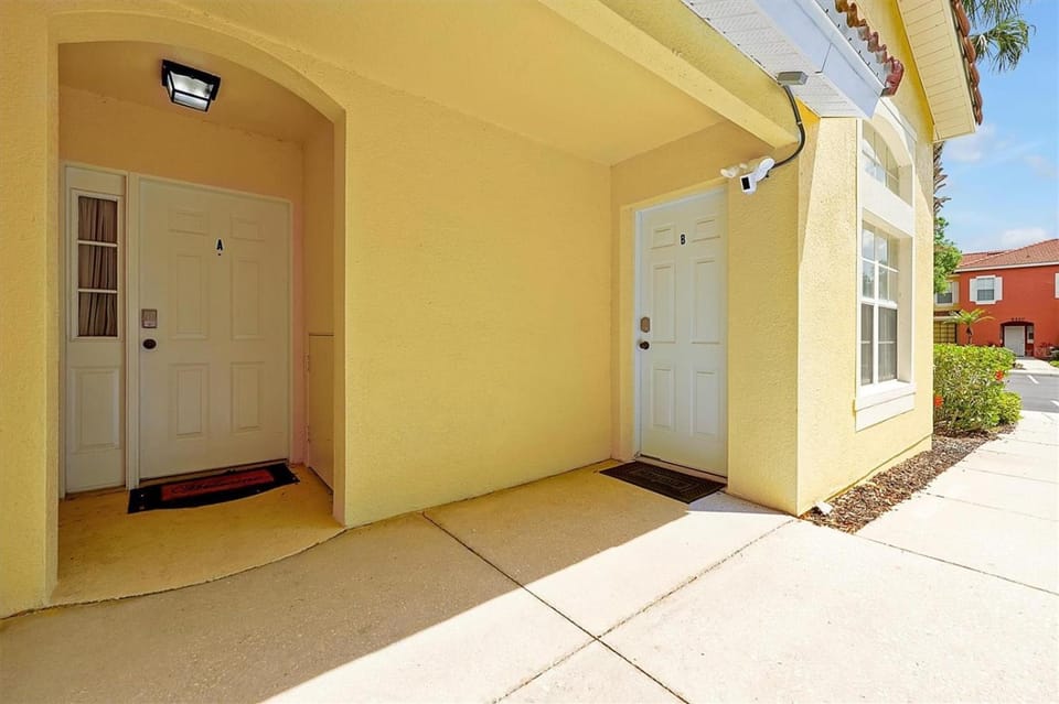 4BR Luxury Villa Private Pool & Slide Disney Villa in Four Corners