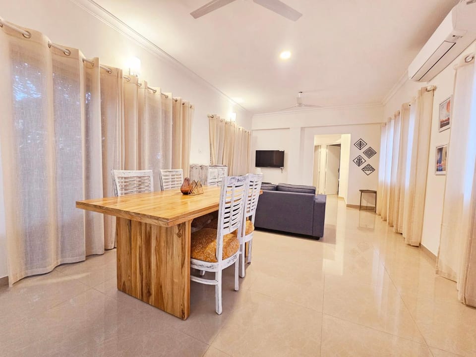 TV and multimedia, Living room, Dining area