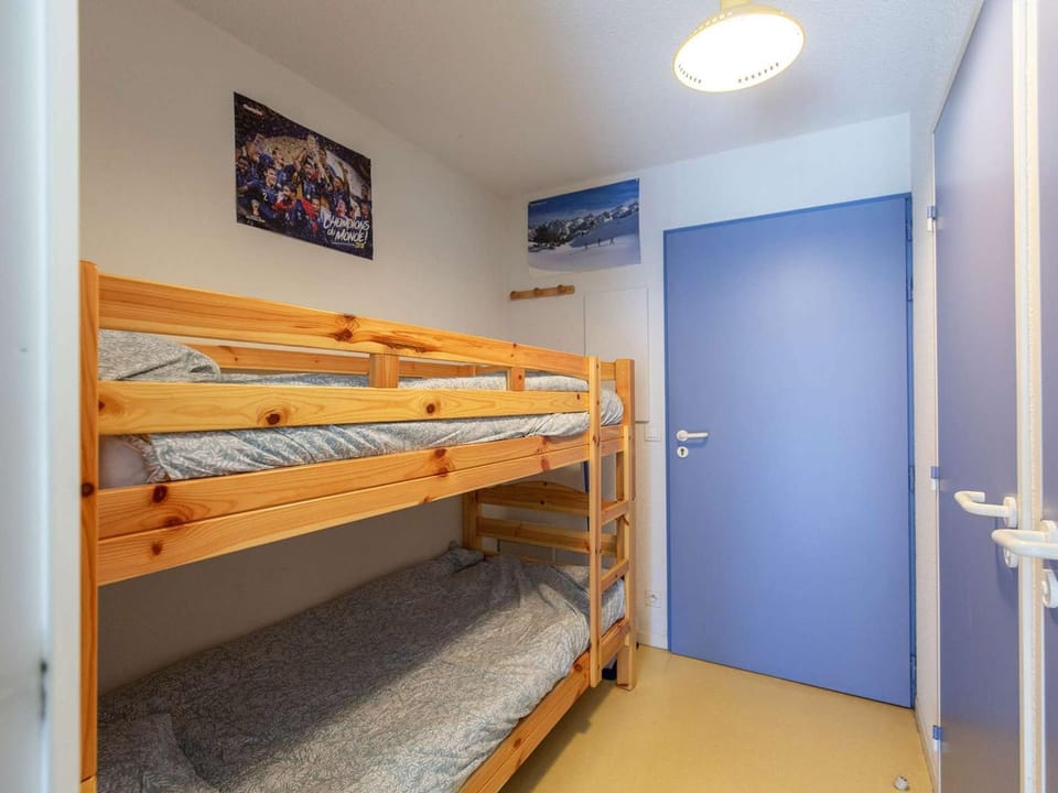 T2 confortable, 5 pers, parking, proche centre - FR-1-402-150 Apartment in Luz-Saint-Sauveur