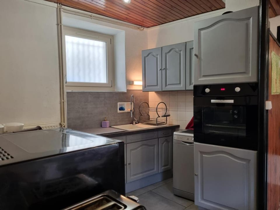Maison de village en pierres à Chalmazel, idéale pour la nature - FR-1-496-381 House in Auvergne-Rhône-Alpes