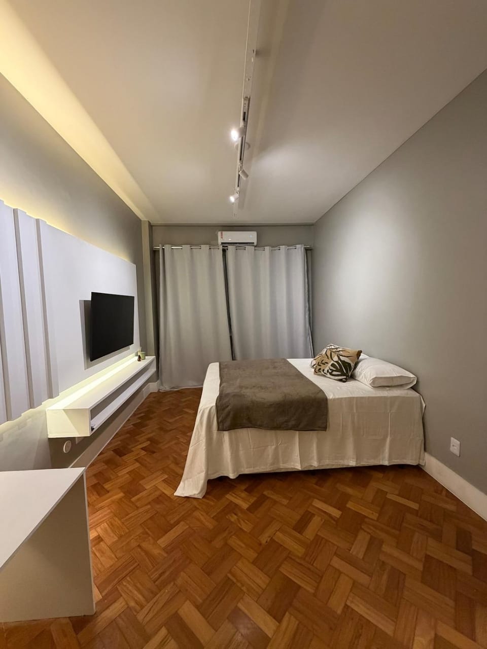 Equipped apartment 1 block from the beach Apartment in Rio de Janeiro