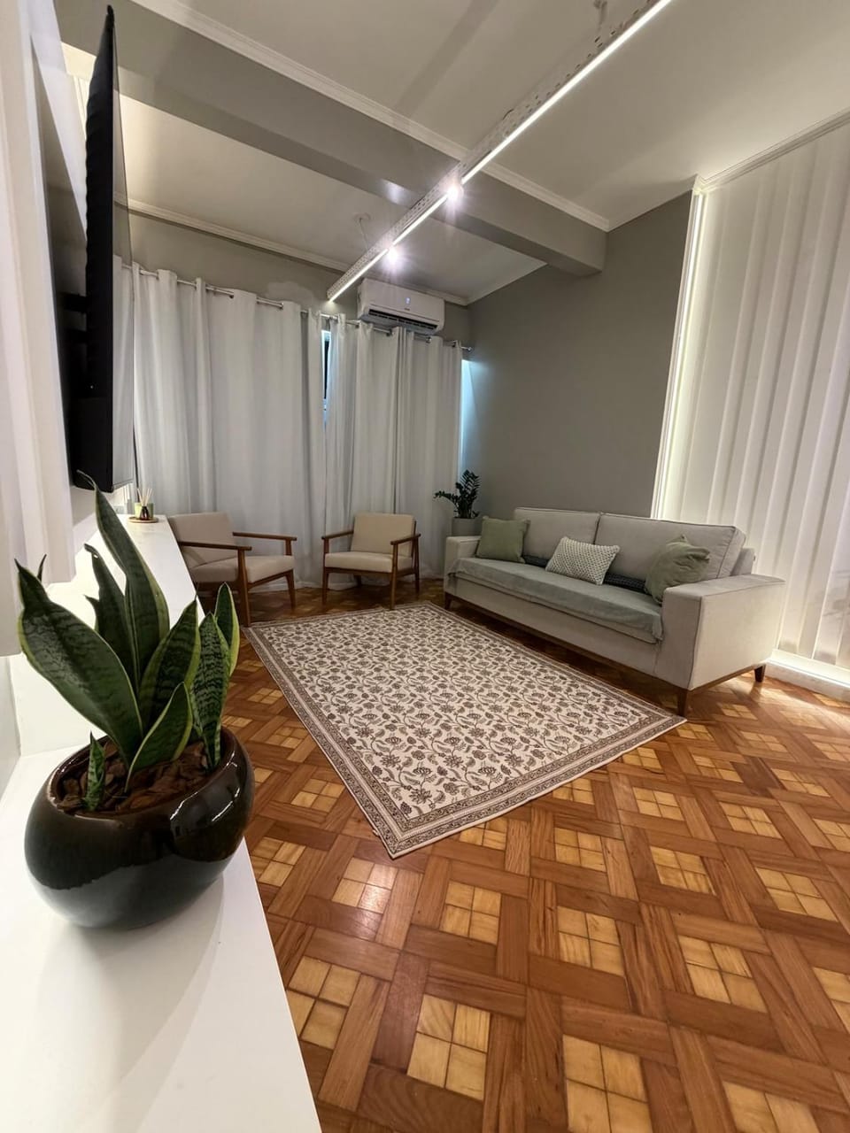 Equipped apartment 1 block from the beach Apartment in Rio de Janeiro