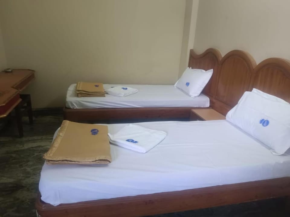 Madhu Shini AC Boarding and Lodging Apartment in Tamil Nadu