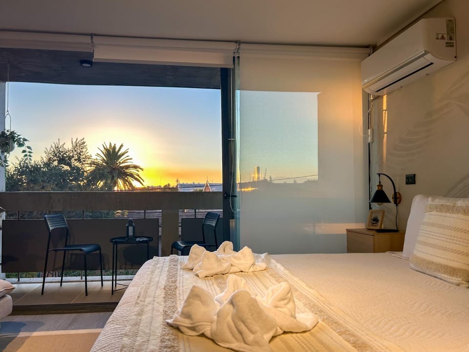 Bedroom, Sunset