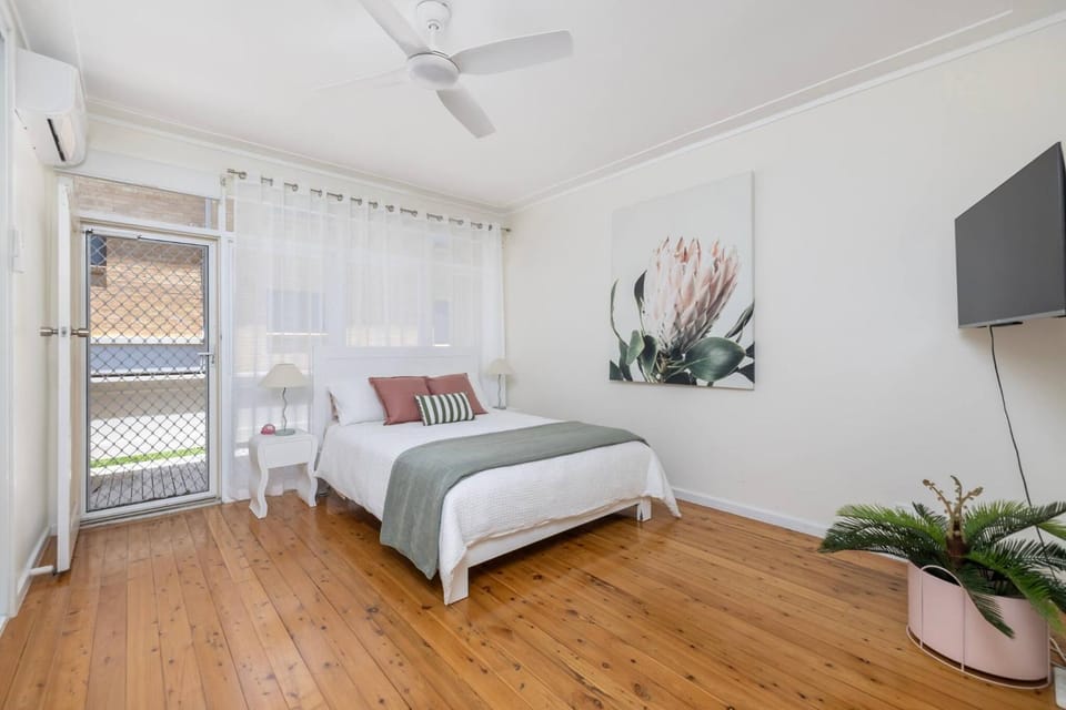 TV and multimedia, Other, Bedroom