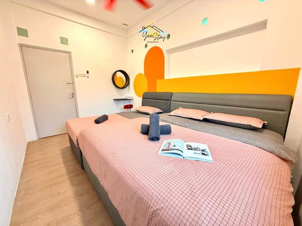 SpaciousEntertainmentHouseMuslimFriendly18Pax House in Malacca