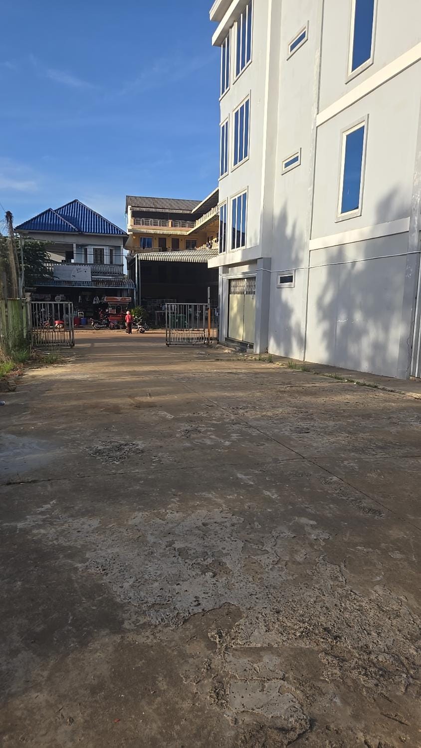 Property building, Parking