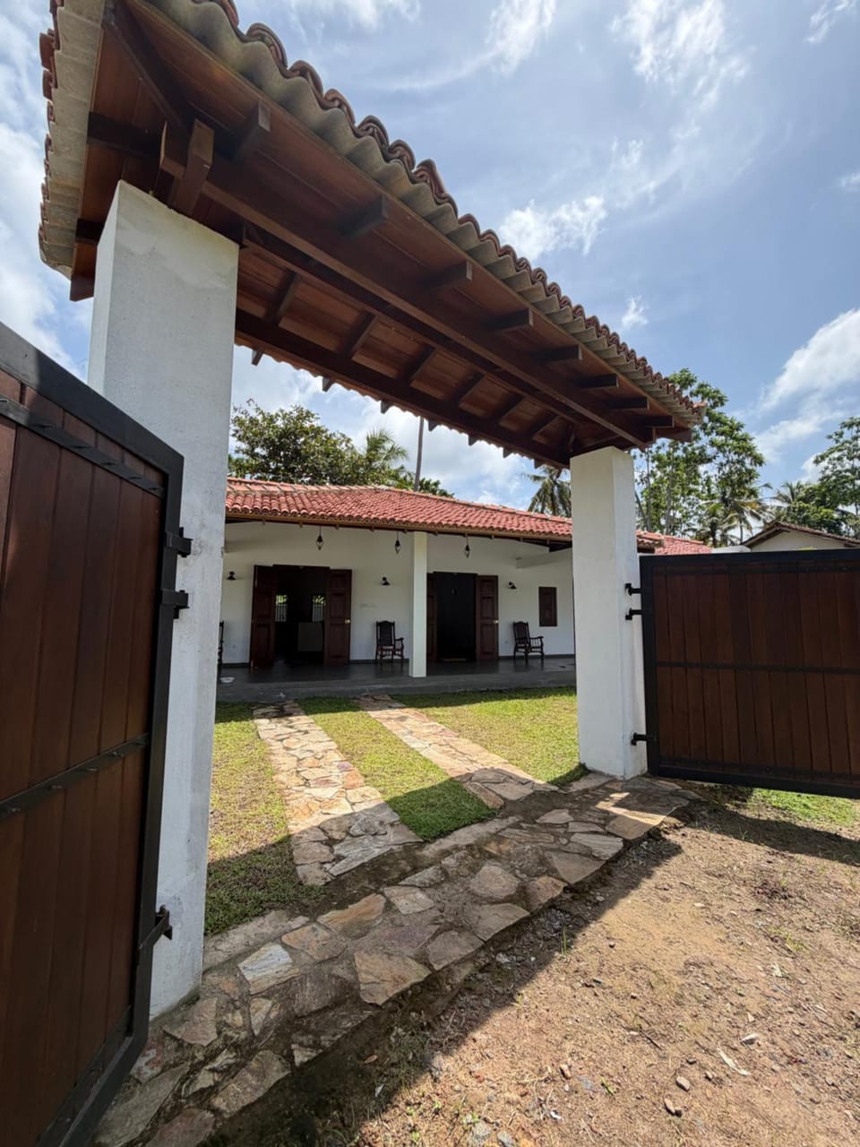 Legacy Weligama - 8 min to Weligama Beach Bed and Breakfast in Southern Province