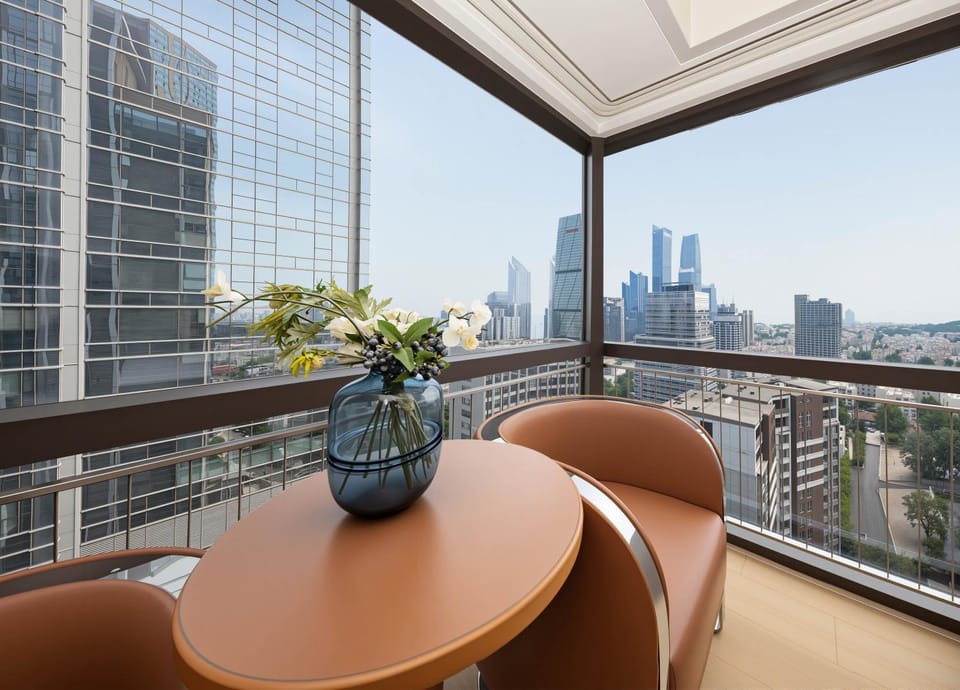 View (from property/room), City view