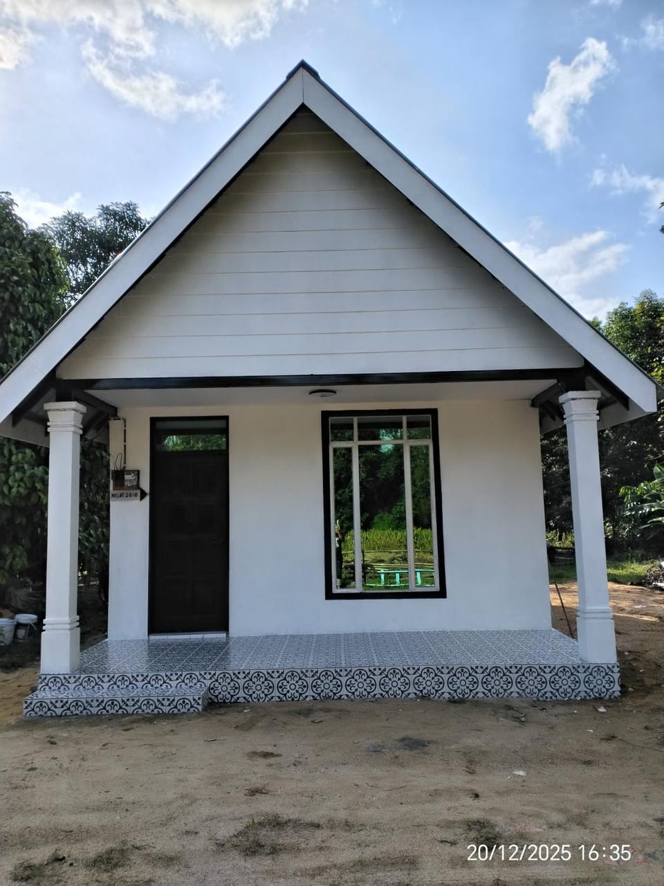 Property building, Day