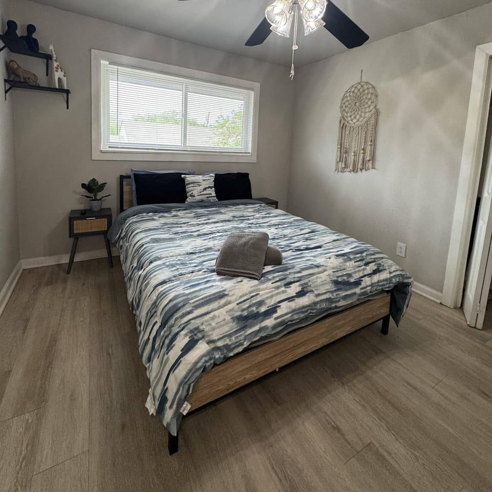 1 DT Dallas l READY l 5 Min from Love Field Apartment in Dallas