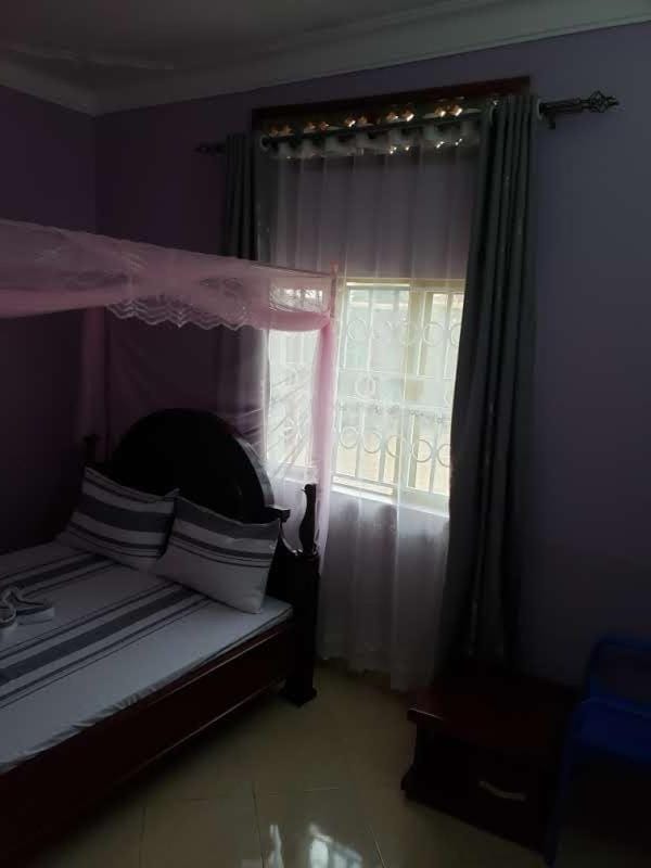 Micbak Motel Bunamwaya- Ngobe Bed and Breakfast in Kampala