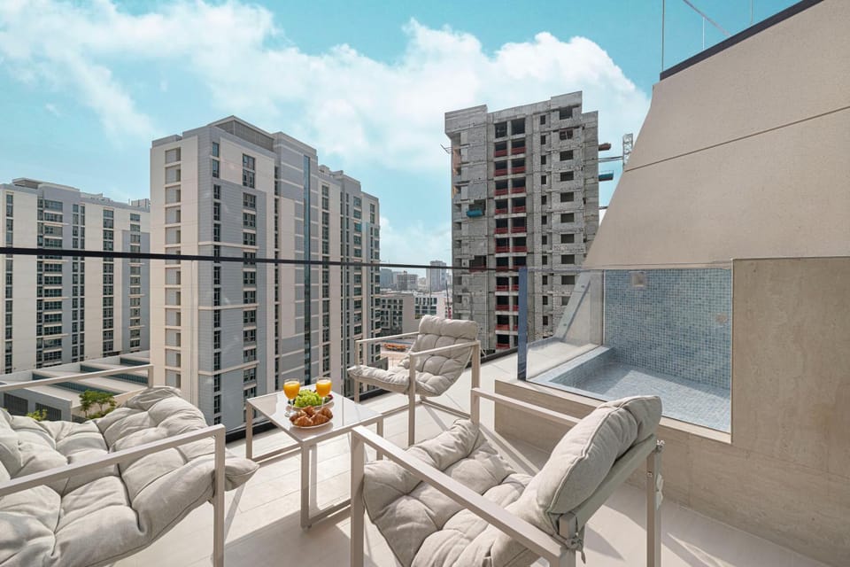 View (from property/room), View (from property/room), Balcony/Terrace, City view