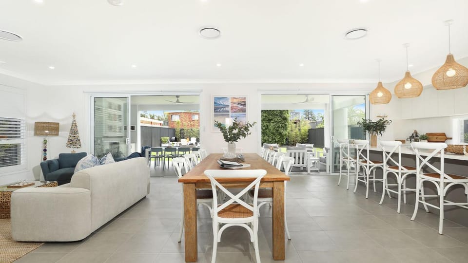 Hamptons Hideaway House in Culburra Beach
