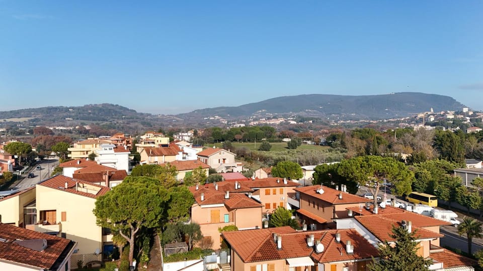 N290 - Numana, appartamento su due livelli vista mare - Numana Apartment in Marche