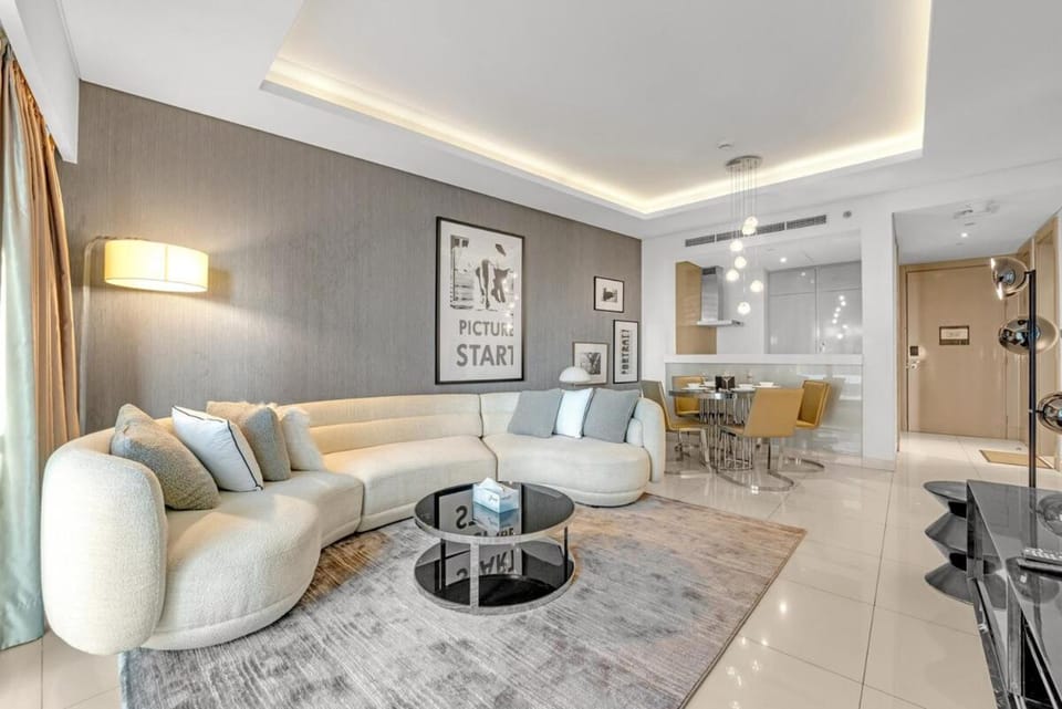 Burj Khalifa View - Luxurious 1BHK in Business Bay Apartment in Dubai