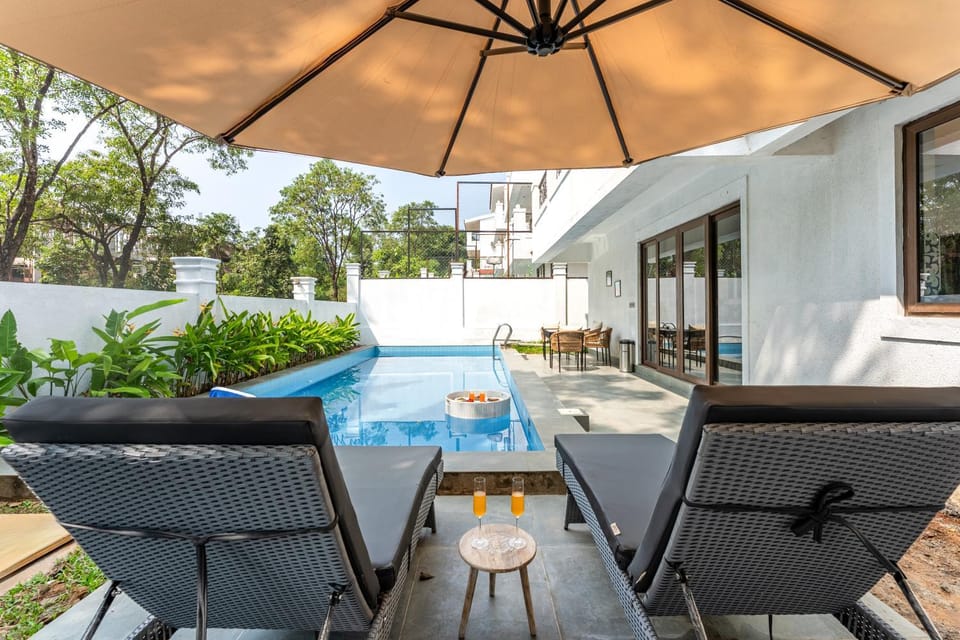ELIVAAS Casa Del Mundo With Pvt Pool, Bar, Lift & Scenic Hill Vistas Villa in Goa, India