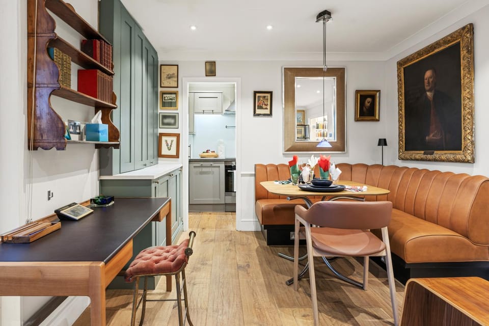 Stunning Flat in Chelsea, Kings Road with Balcony Apartment in City of Westminster