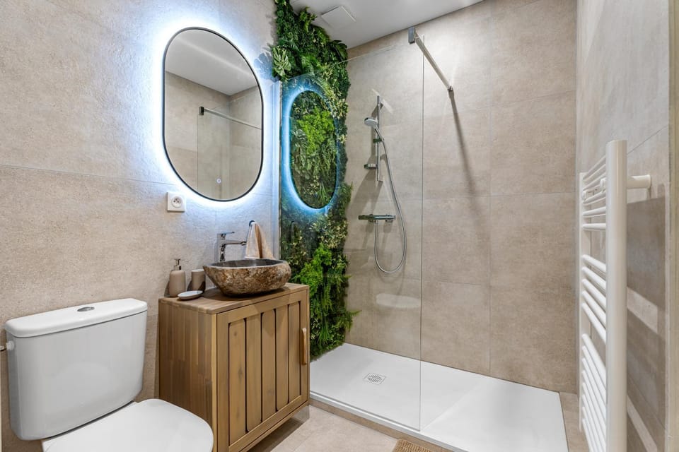 Shower, Bathroom