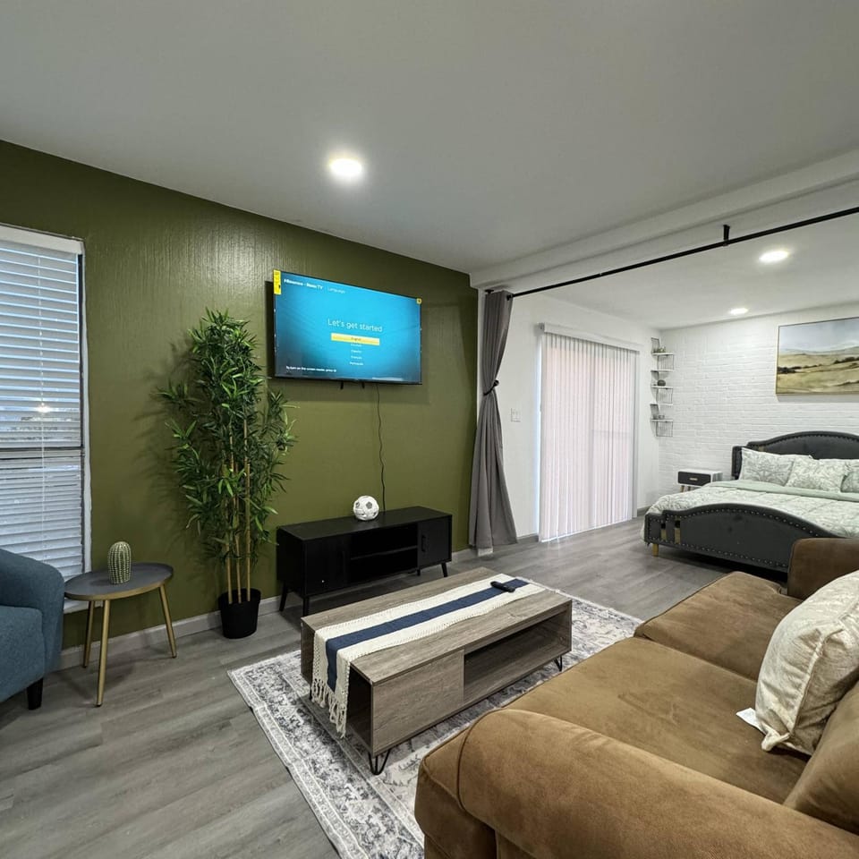 2 DT Dallas l FIFA WORLD CUP READY l 5 Min from Love Field Apartment in Dallas