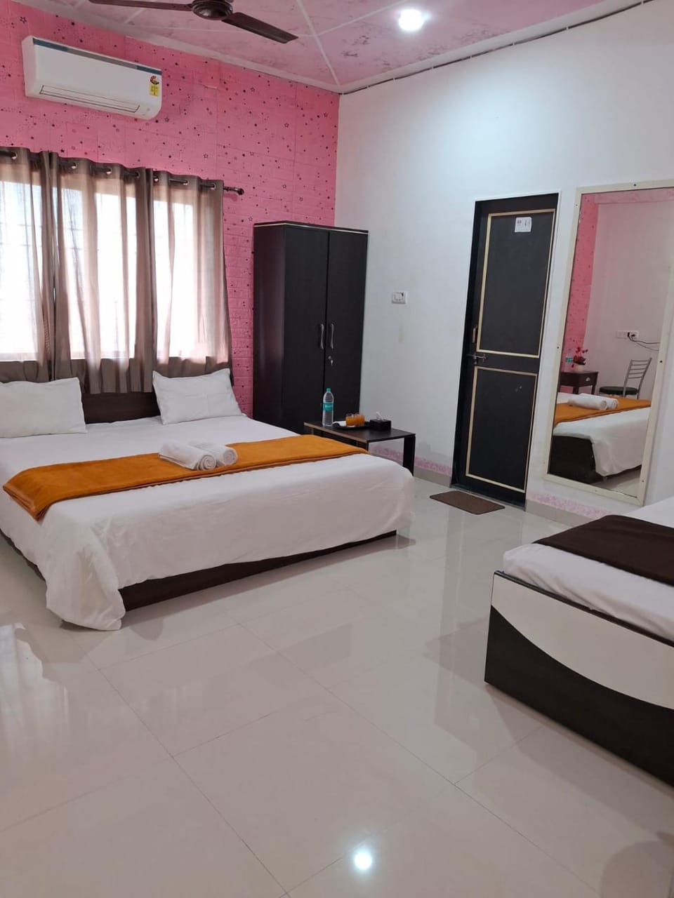 Vrundavan Hotel and Restaurant Hotel in Maharashtra