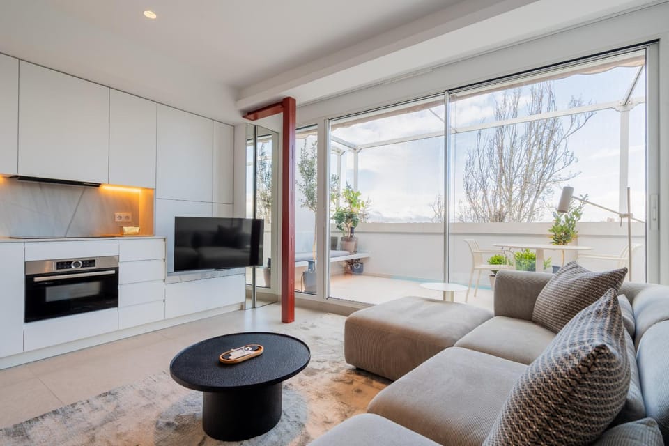 The Segovia Penthouse Royal Views Alquiler temporal Apartment in Centro