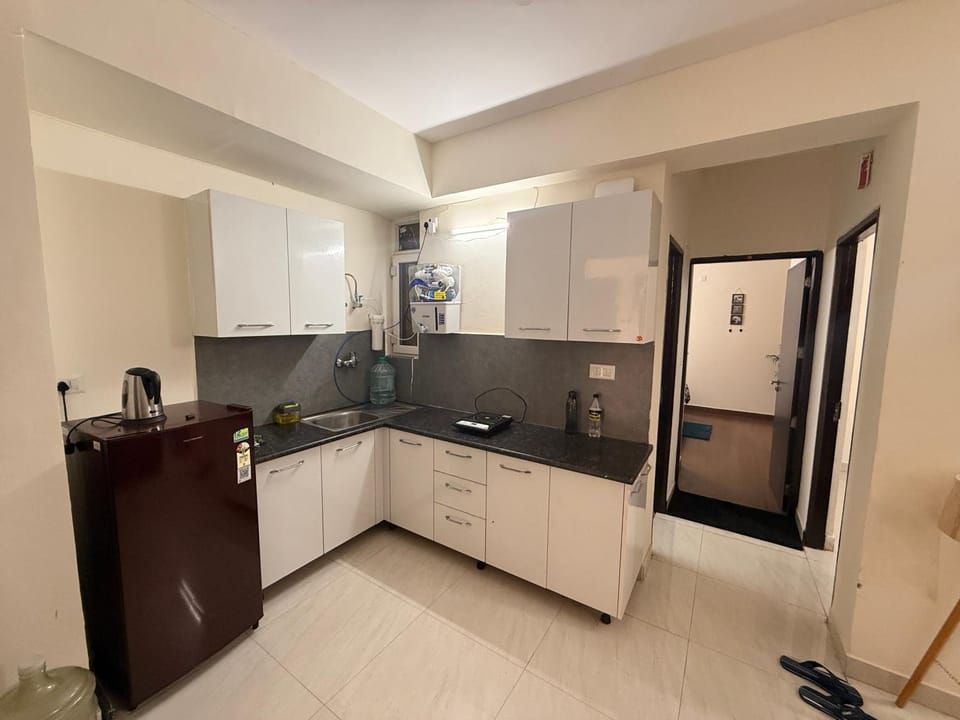 Kitchen or kitchenette, kitchen