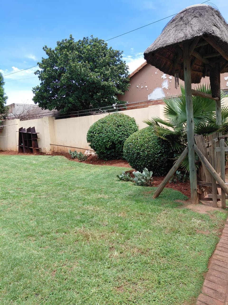Cozy Cottage near Bedfordcentre & Eastgate Mall House in Gauteng