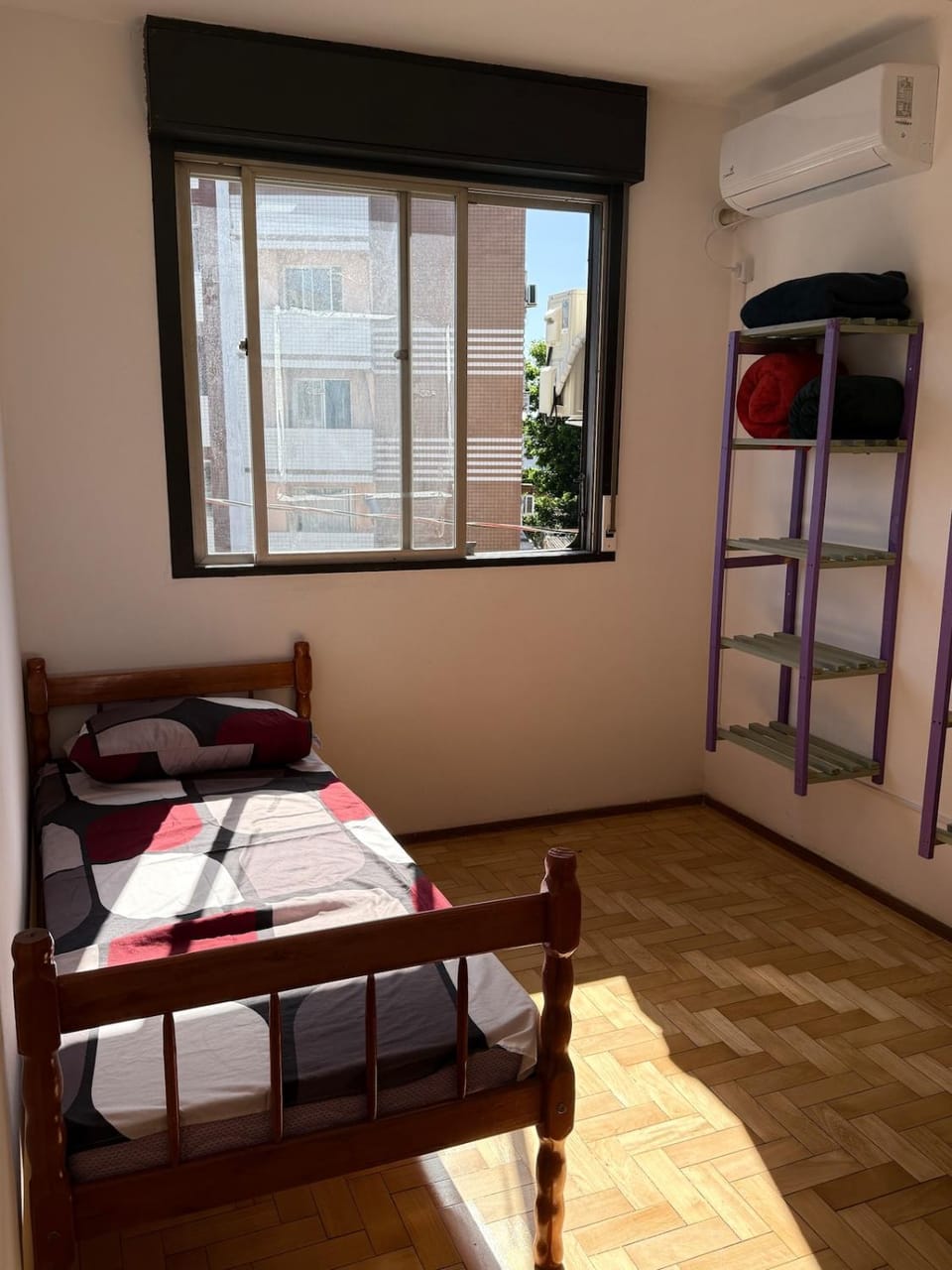 201 - Apartamento amplo com vaga de garagem, próximo UFN Apartment in State of Rio Grande do Sul