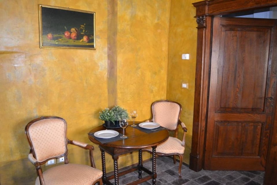 La Dimora della Luna Appartamento Giallo Apartment in Trieste