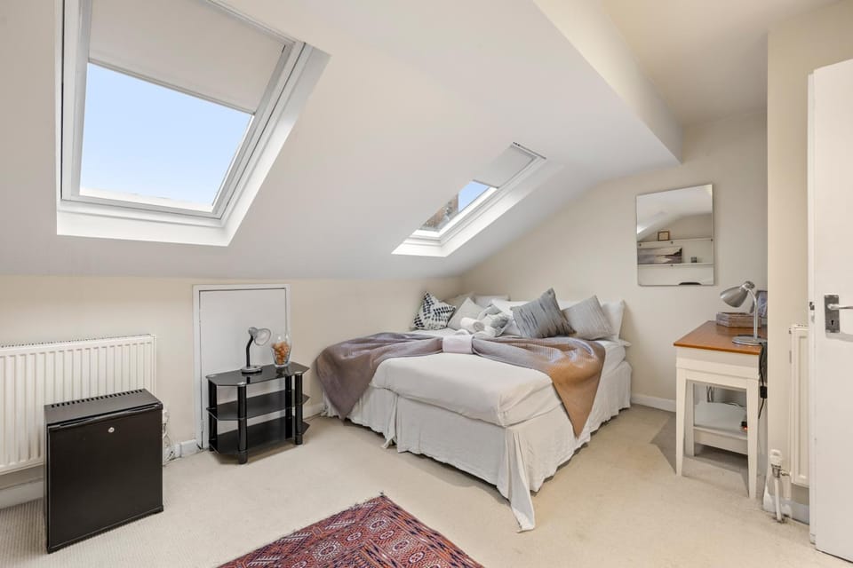 Stunning 3 bedroom maisonette in Chelsea House in London