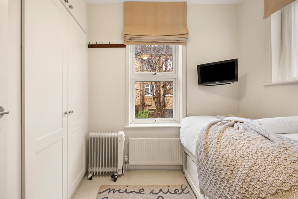 Stunning 3 bedroom maisonette in Chelsea House in London