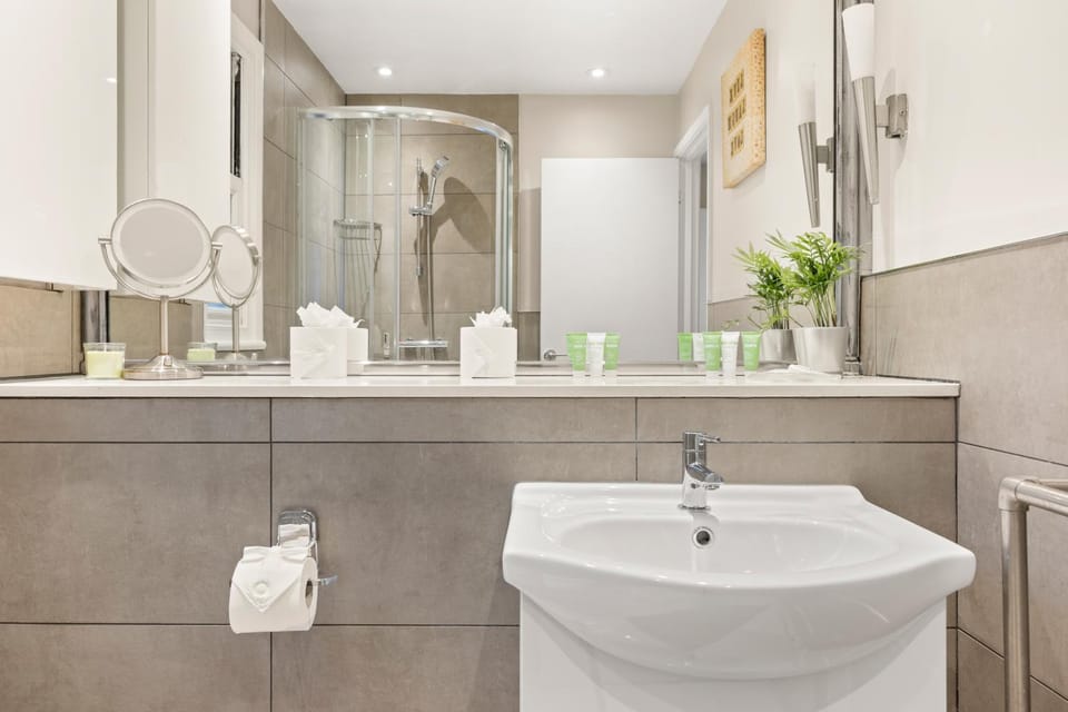 Stunning 3 bedroom maisonette in Chelsea House in London