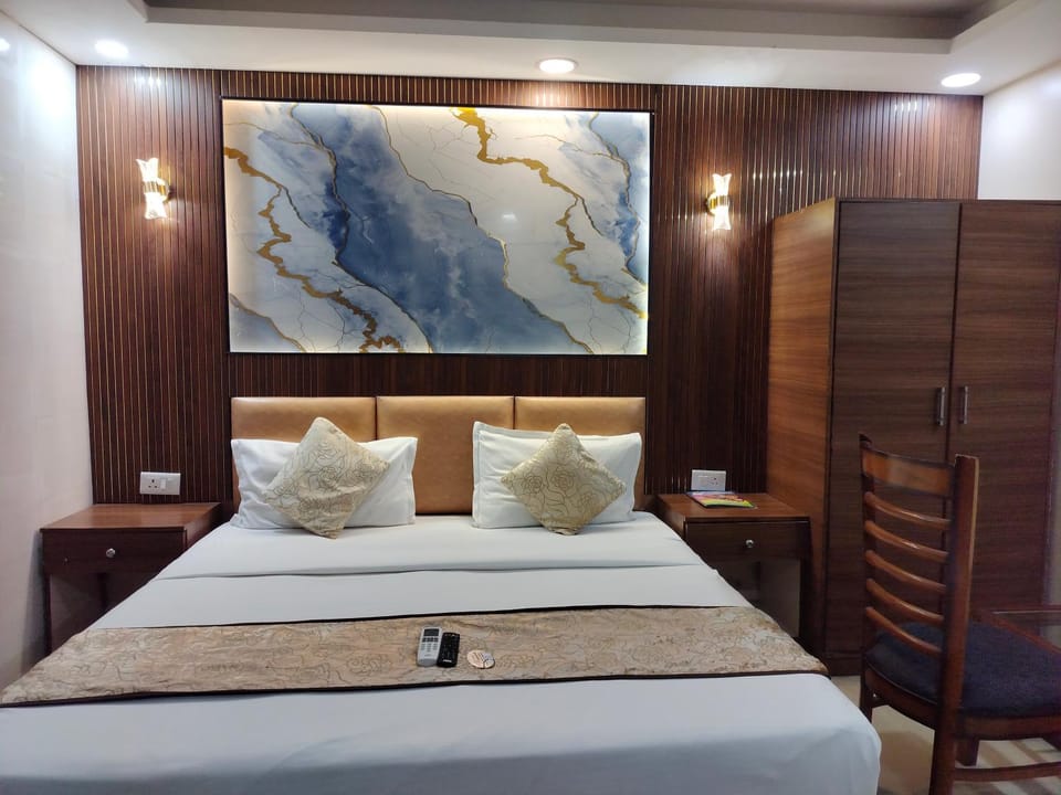 Bed, Photo of the whole room, Bedroom, wardrobe