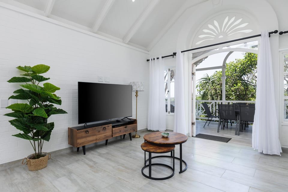 Communal lounge/ TV room, TV and multimedia