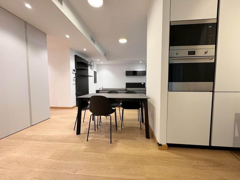 Luxury apt with Panoramic Terrace and Skyline View Apartment in Milan