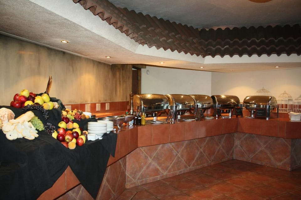 Food and drinks, Banquet/Function facilities, Food