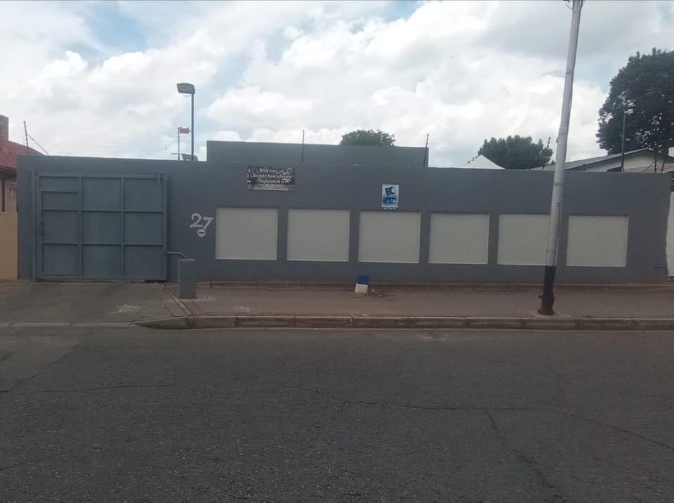 Lifegate Guesthouse Bed and Breakfast in Johannesburg