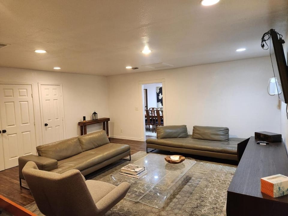 Game Day Getaway House in Arlington