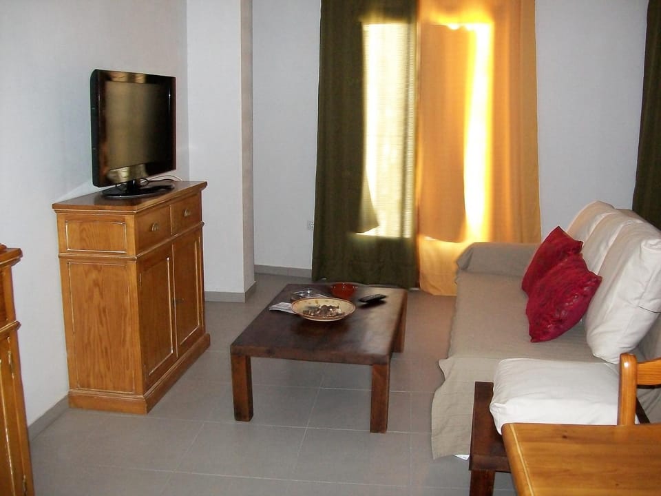 TV and multimedia, Seating area