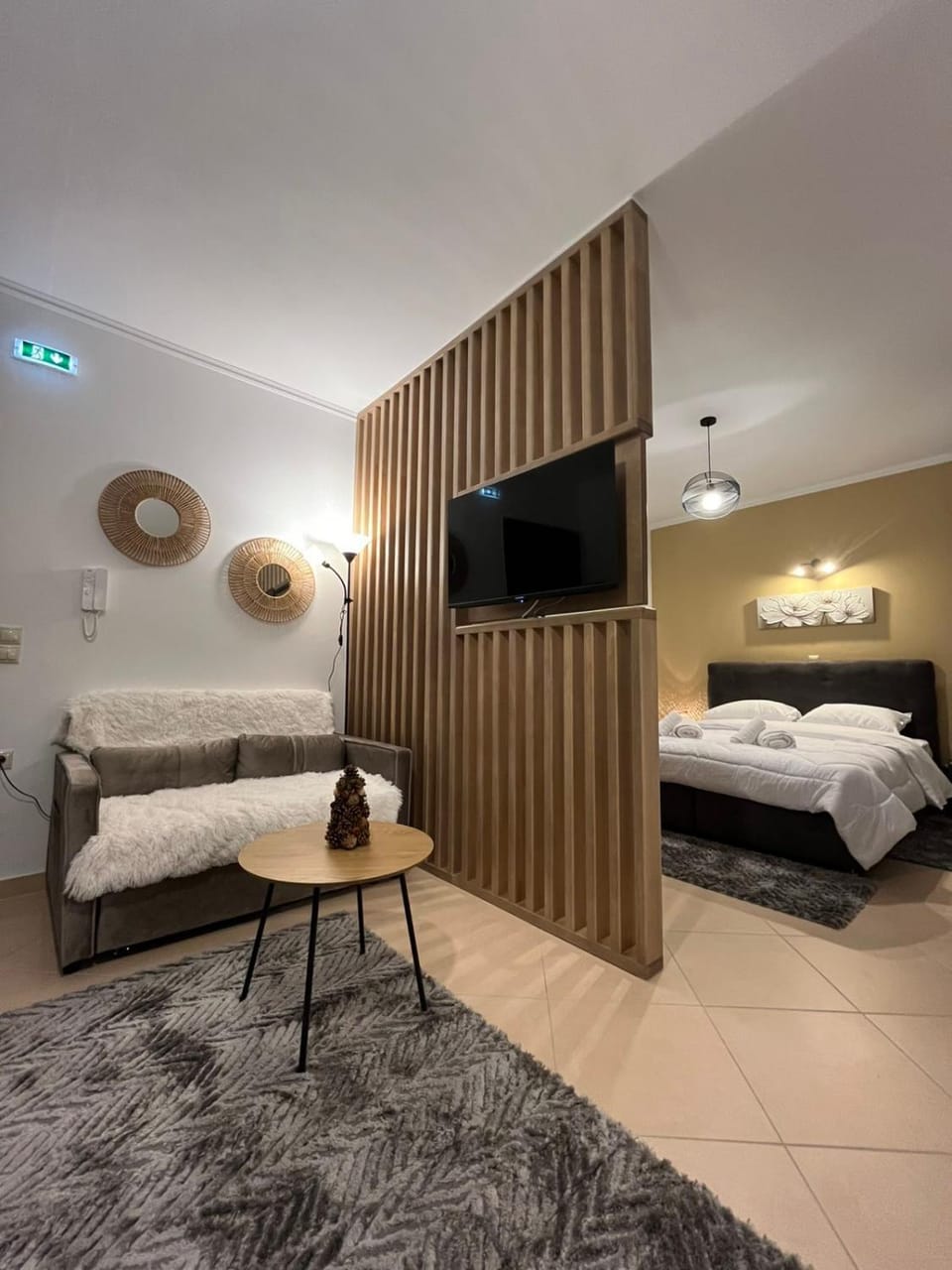TV and multimedia, Living room, Photo of the whole room, Seating area