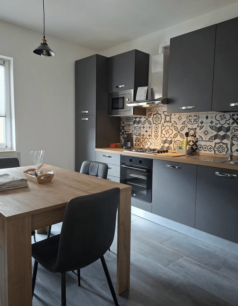 Kitchen or kitchenette